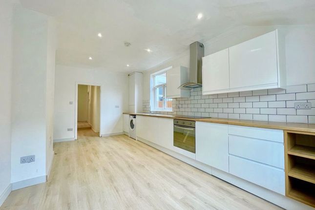 Terraced house to rent in Boundary Road, Colliers Wood, London