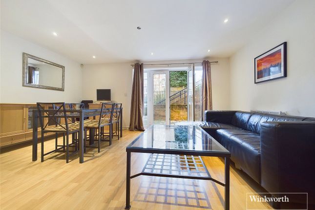 Flat for sale in Branagh Court, Reading, Berkshire