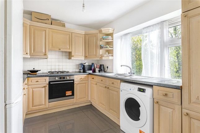 Flat 6, Bickley Court, 12 Southlands Grove, Bromley photo 3