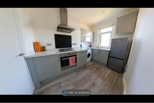 Barmulloch Road, Glasgow photo 3