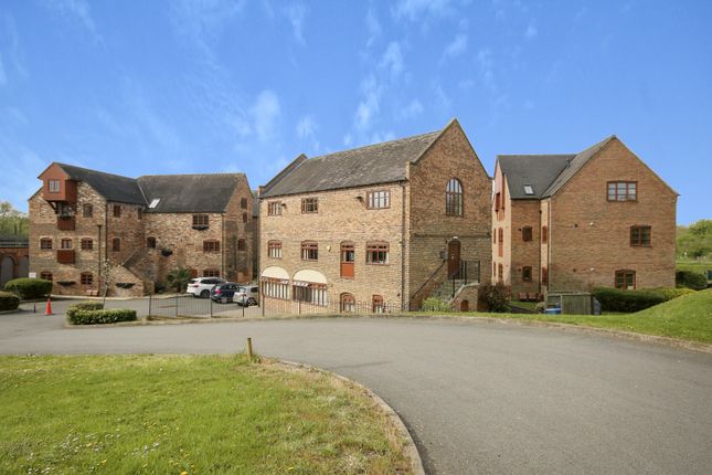 2 bed flat for sale in The Watermill, Arden Mews, Kingsbury, Tamworth B78