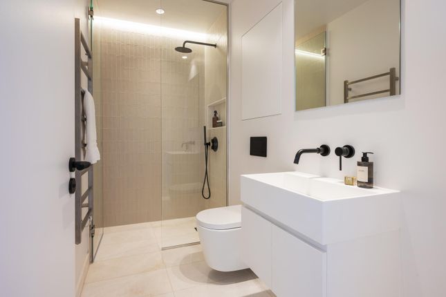 Unit F, 65 Elsham Road, London photo 5