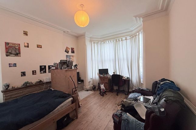 271, NOTTINGHAM photo 4
