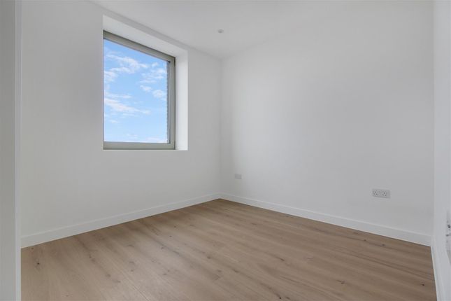 Flat to rent in Station Road, Tottenham Hale, London