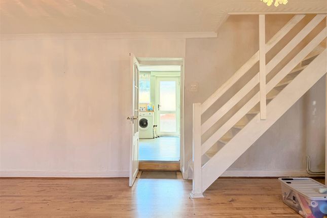 33, Long Row, Llanelli photo 4