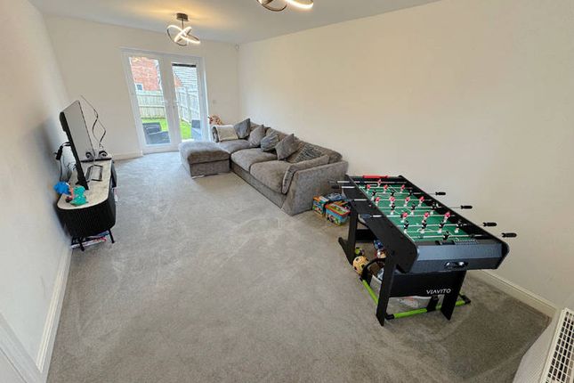 17, Pendle Close, Thornton Cleveleys photo 2