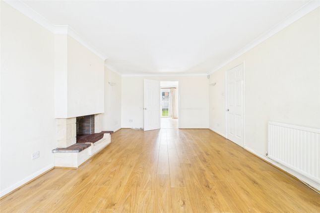 47, Chatteris Way, Reading photo 2