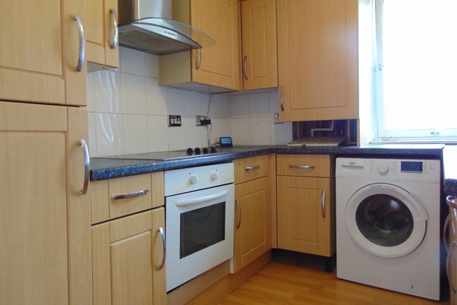 Flat for sale in Crown Avenue, Clydebank, West Dunbartonshire