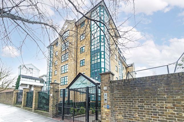 Flat for sale in Lisson Grove, London