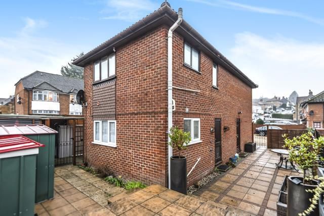 Maisonette to rent in High Wycombe, Buckinghamshire