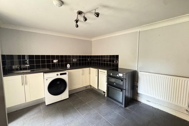 6 Cross Thomas Street, Merthyr Tydfil photo 3