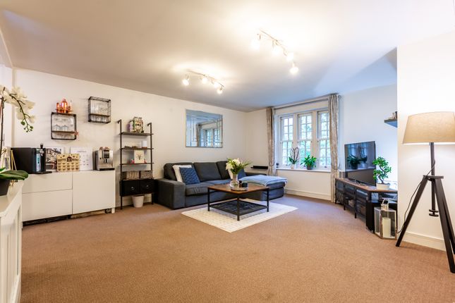 Flat for sale in The Grove, Browns Lane, Stonehouse