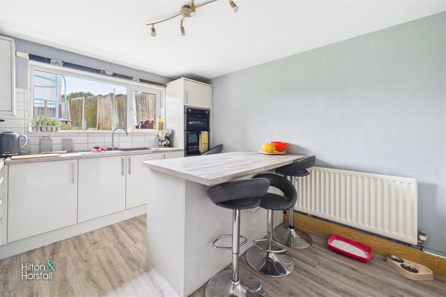 65, Langdale Road, Padiham photo 4