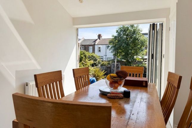 61 Birkhall Road, London photo 3