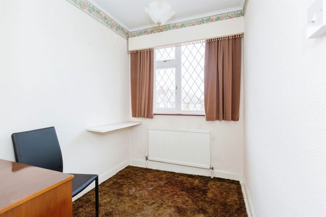 Semi-detached house for sale in Cardinals Walk, Leicester