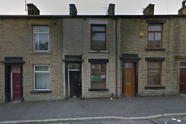 Studio house on 8, Duckworth Street, Shaw, £895/mo