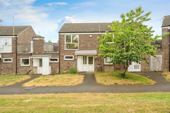 Thumbnail Maisonette for sale in Selby Court, Scunthorpe