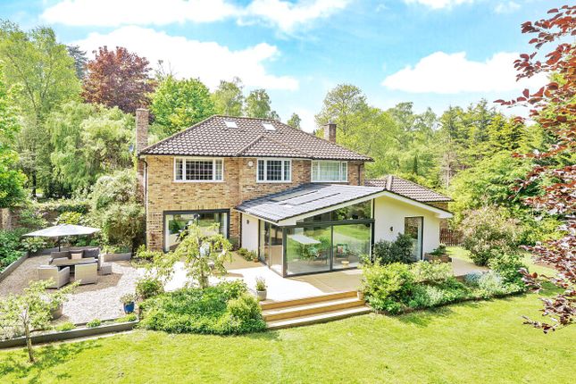5, Star Hill Drive, Farnham photo 2