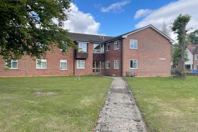 Thumbnail Flat for sale in Washbury House, Andover Road, Newbury