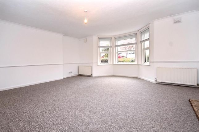 Flats 1, 27, Hyde Gardens, Eastbourne photo 5