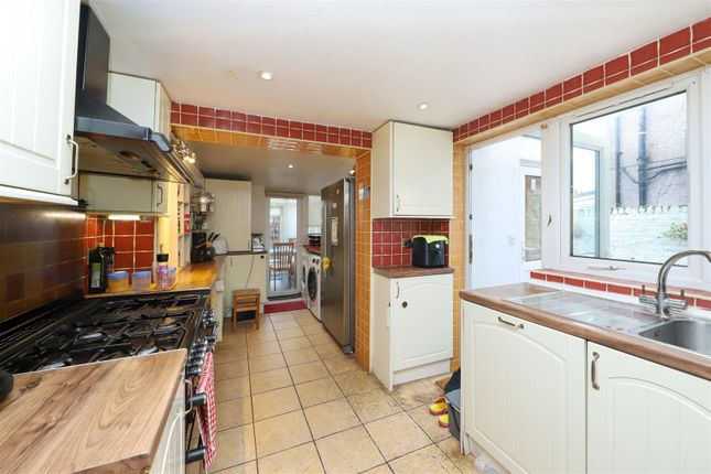 17, Charles Street, Hillingdon photo 3