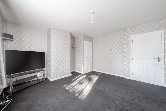 81, Faldo Road, Bedford photo 3