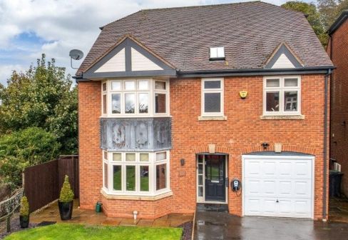 Thumbnail Detached house for sale in Birmingham Road, Lydiate Ash, Bromsgrove, Worcestershire