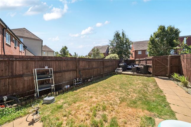 64, Waratah Drive, Chislehurst photo 4