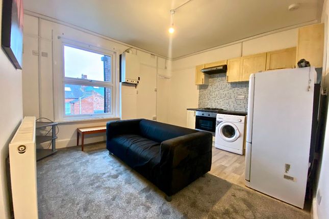 Flat 2, 9 Louth Rd, Sheffield photo 2