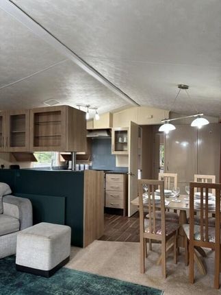 2-bed caravan on Wyreside, Preston, £26,995