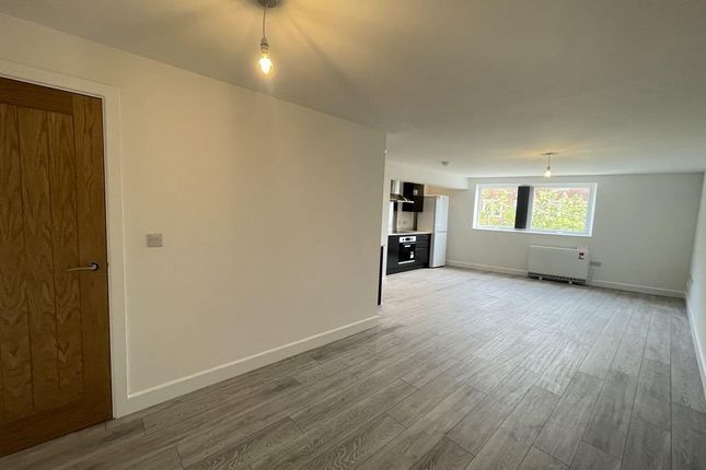 Flat, 14 Copenhagen Row, Wellington Way, Waterlooville photo 2