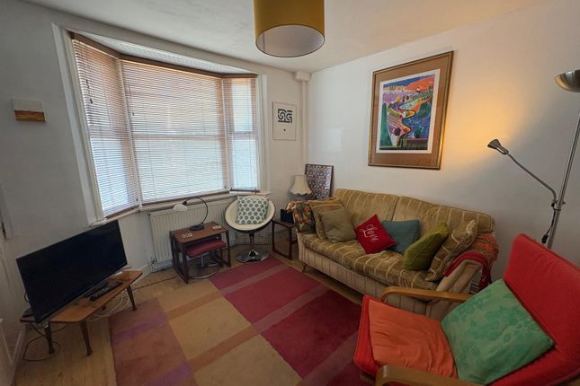 64 Toronto Terrace, Brighton photo 3