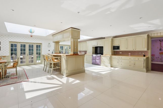 Silverwood,, Queens Drive, Leatherhead photo 2