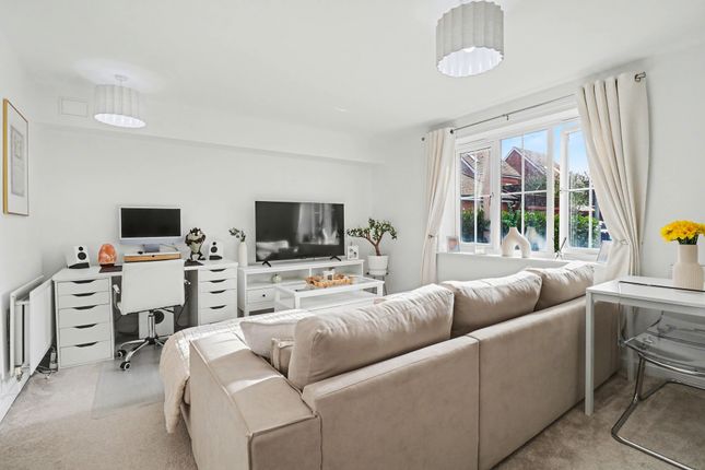 60 White's Way, Southampton photo 4