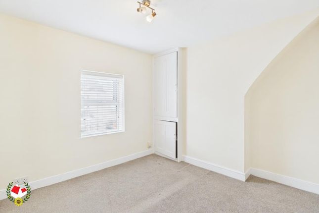 33, Howard Street, Gloucester photo 2