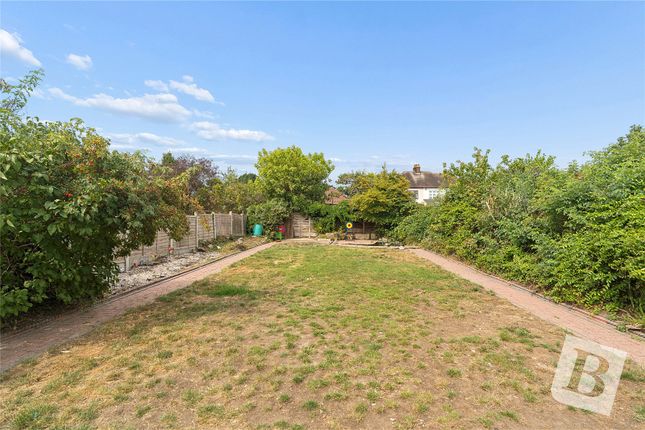 41, Grosvenor Drive, Hornchurch photo 4