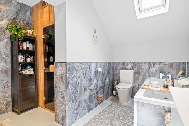 Ensuite Shower Room