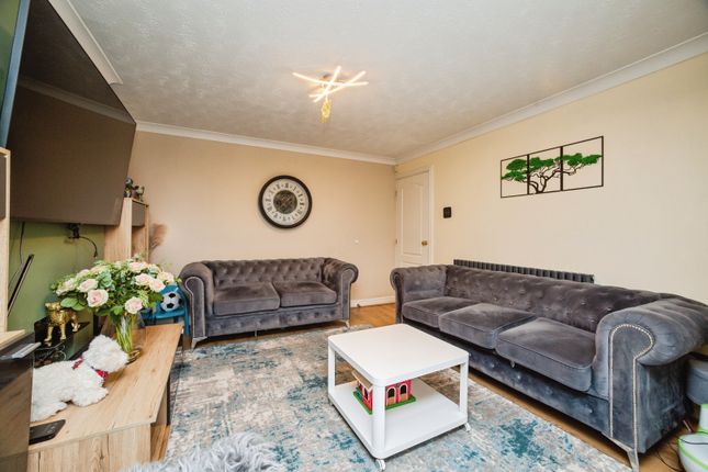 20, Gorehill Close, Rotherham photo 4