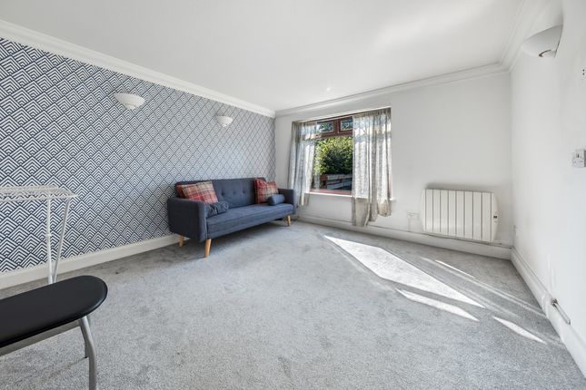 34, Dalcraig Crescent, Dundee photo 2