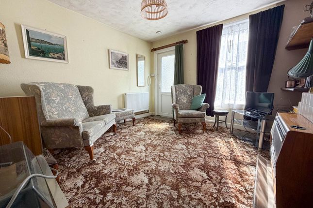 17, Connaught Road, Cromer photo 4