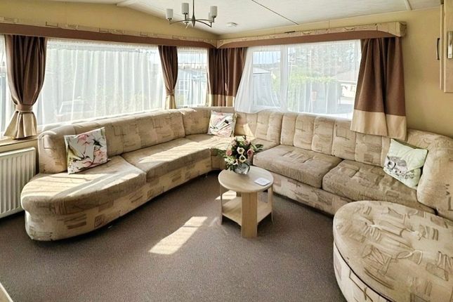 HH55 Truro Holiday Park,, Greenbottom, Truro photo 3
