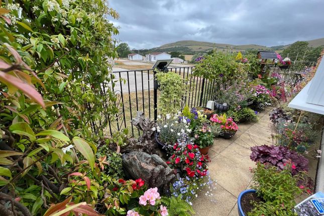 Mobile/park home for sale in Cauldron Barn Road, Swanage