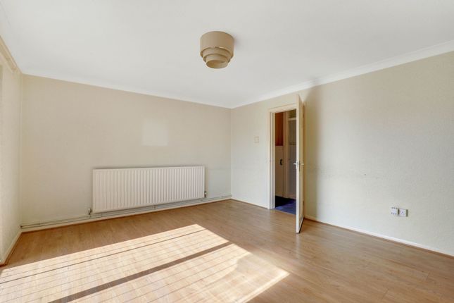 26 Bembridge Drive, Nottingham photo 4