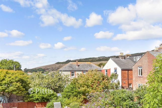 18, Cornwall Road, Ventnor photo 3
