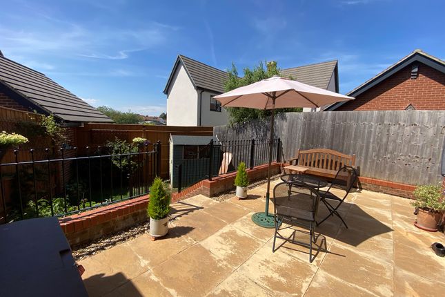 12, Baines Way, Woodbridge photo 2