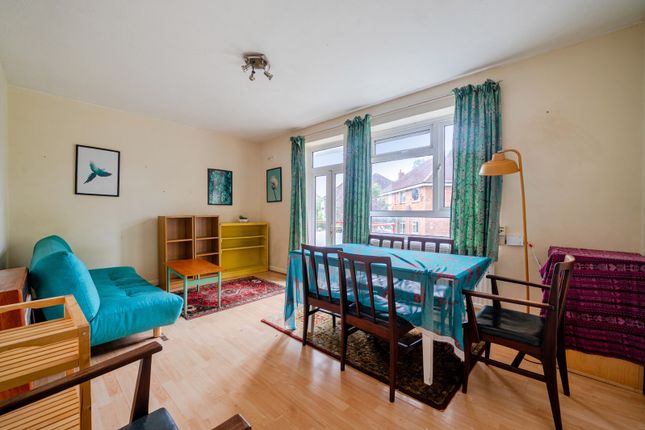 13, Wydeville Manor Road, London photo 4