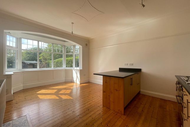 2, West Park Drive, Leeds photo 3