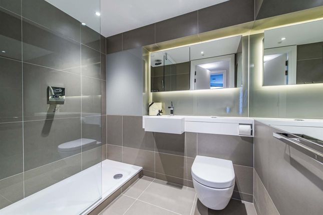 Flat for sale in 3 Riverlight Quay, Nine Elms, London