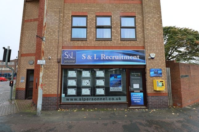 Retail premises to let in Coventry Road, Hinckley, Leicestershire