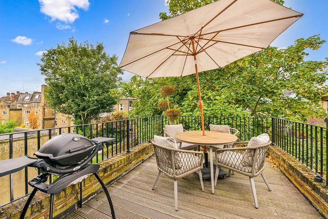 RGF, 62, Waterford Road, London photo 3